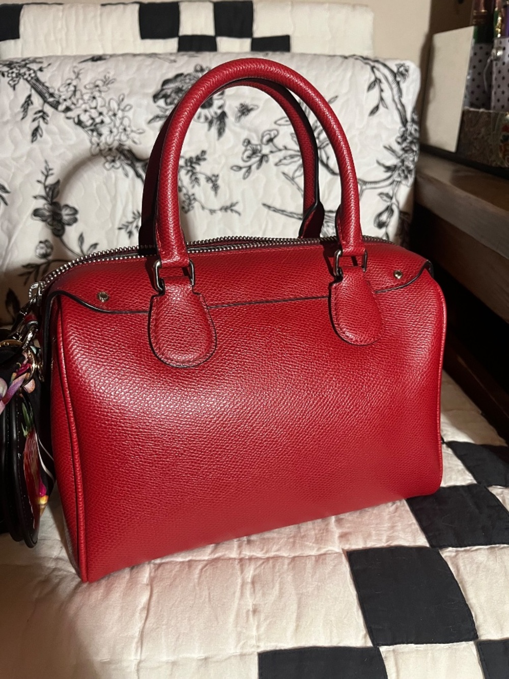 Coach x Peanuts snoopy Limited Edition red Leather Satchel - Picture 10 of 11
